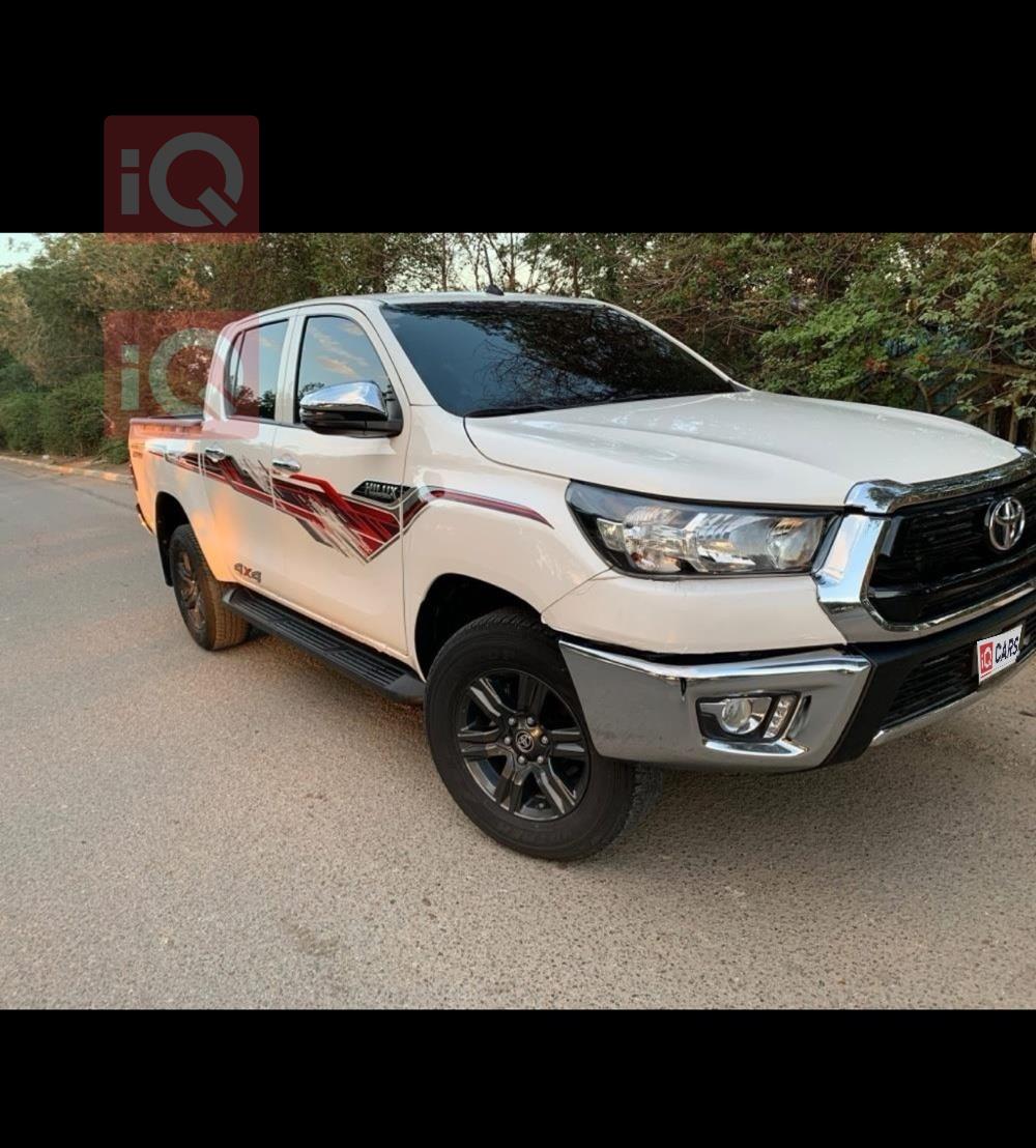 تويوتا هايلوكس